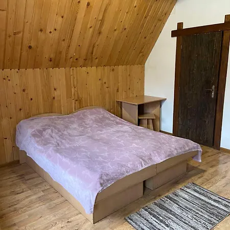 Guest house у віталія *